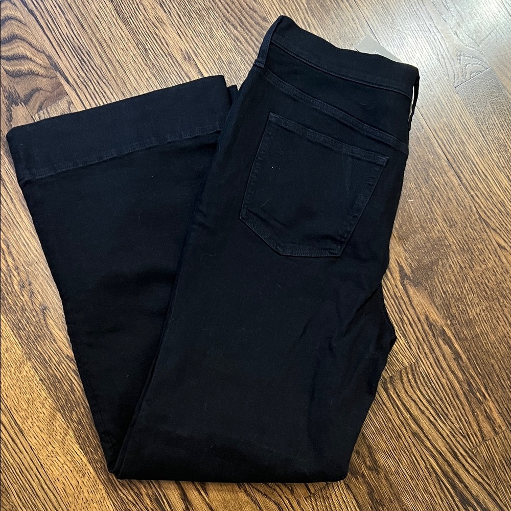 J. Crew ‘96 Black Denim Trouser. Re-96-BLK
High rise. Wide leg. Size 30 NWT